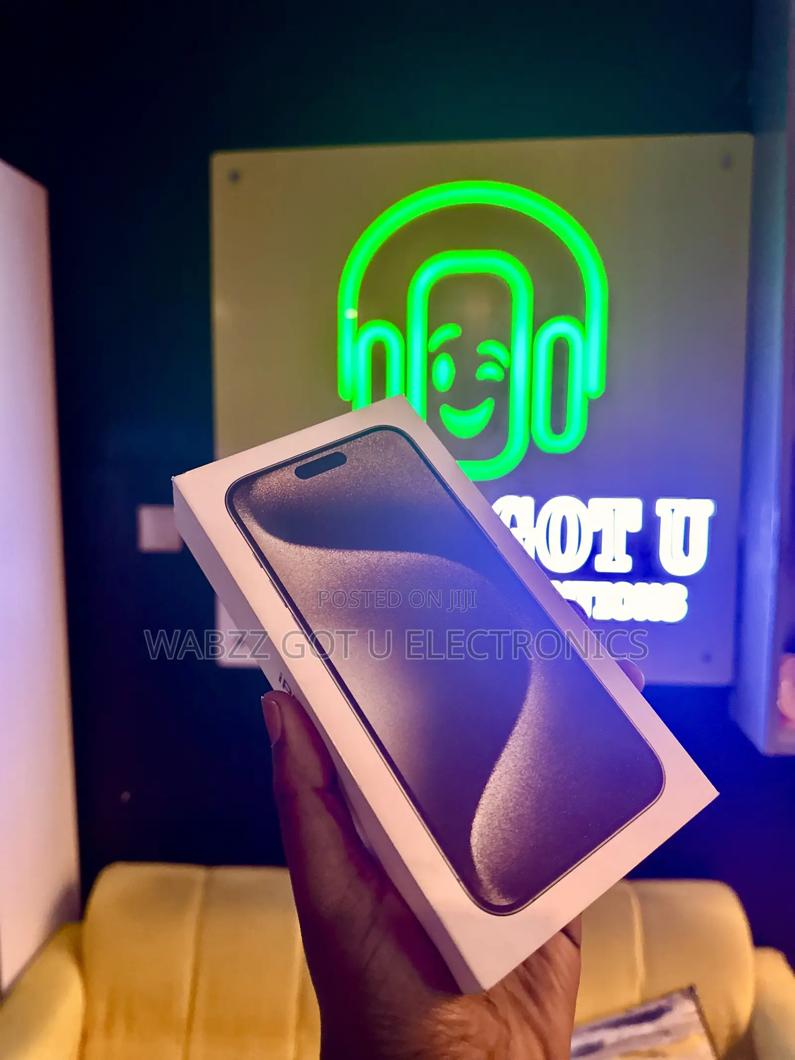 New Apple iPhone 15 Pro Max 256 GB Silver