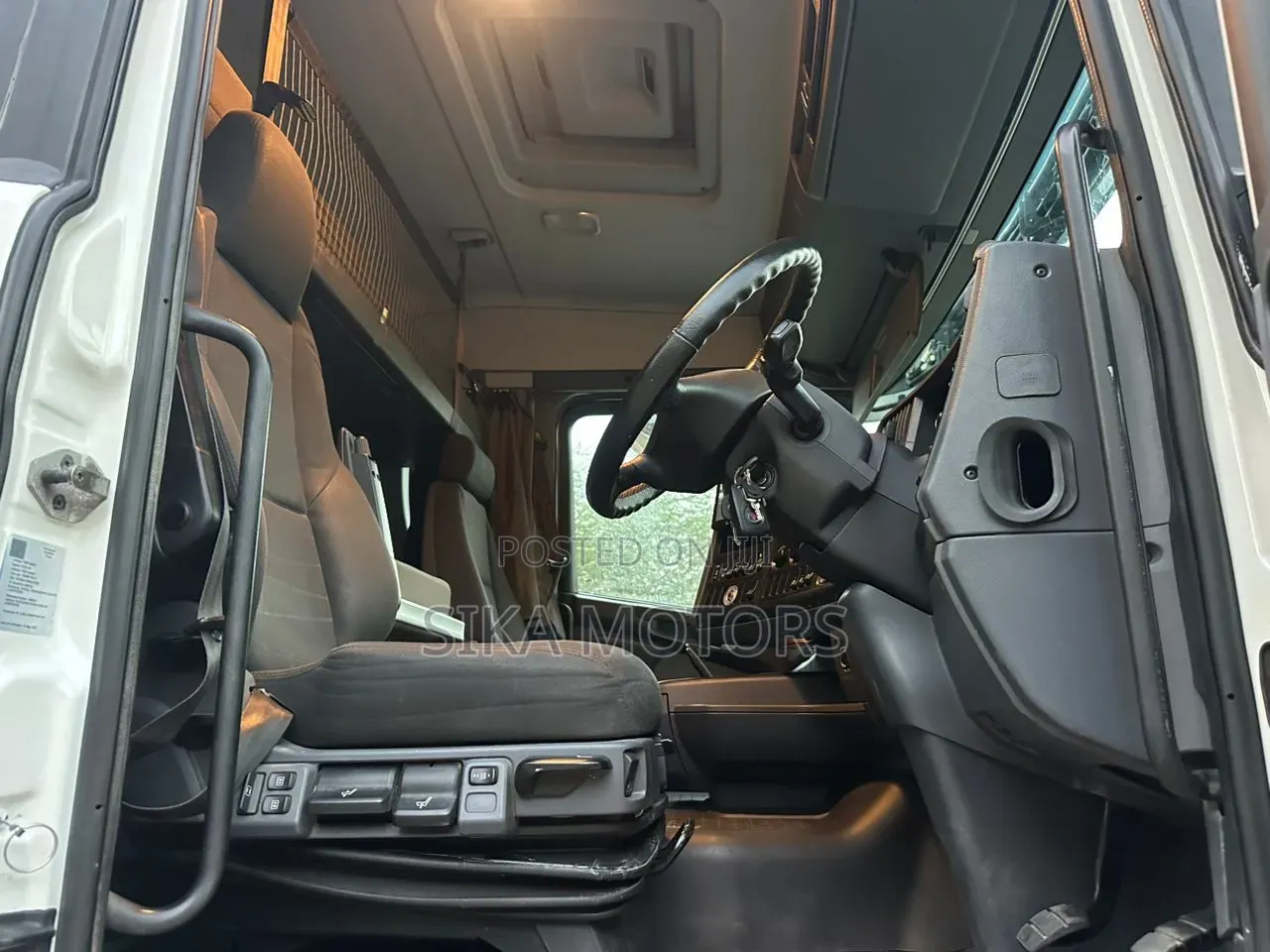 Scania Horse R450 6x2