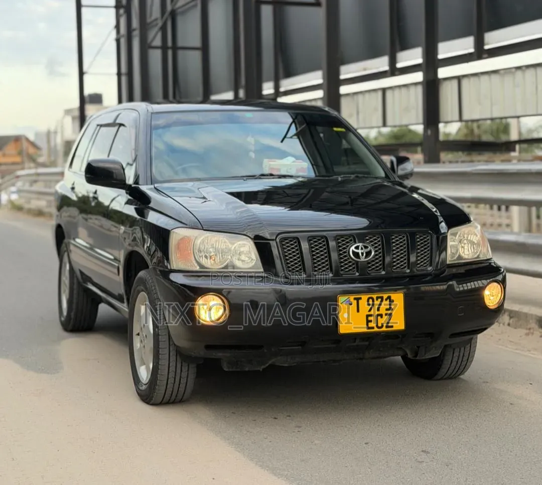 Toyota Kluger 2004 Black