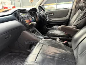 Toyota Kluger 2004 Black