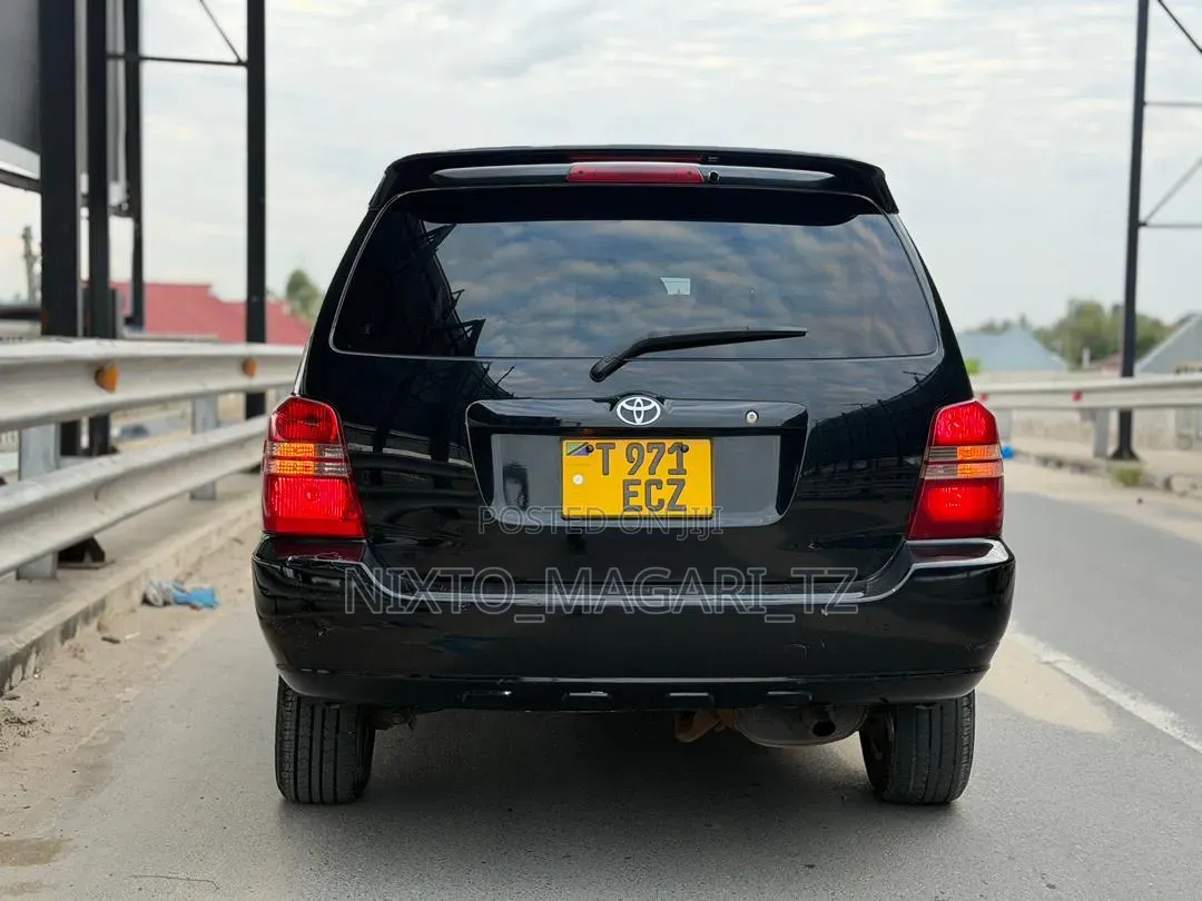 Toyota Kluger 2004 Black