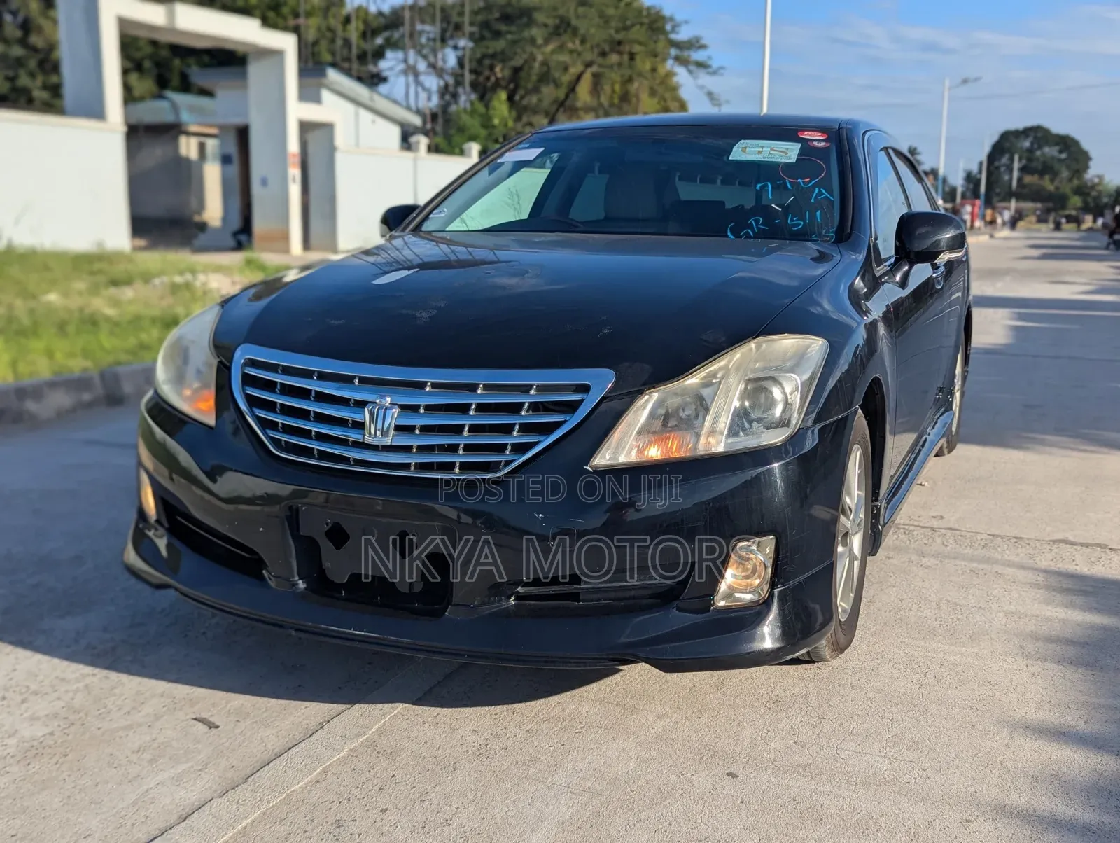 Toyota Crown 2010 Black