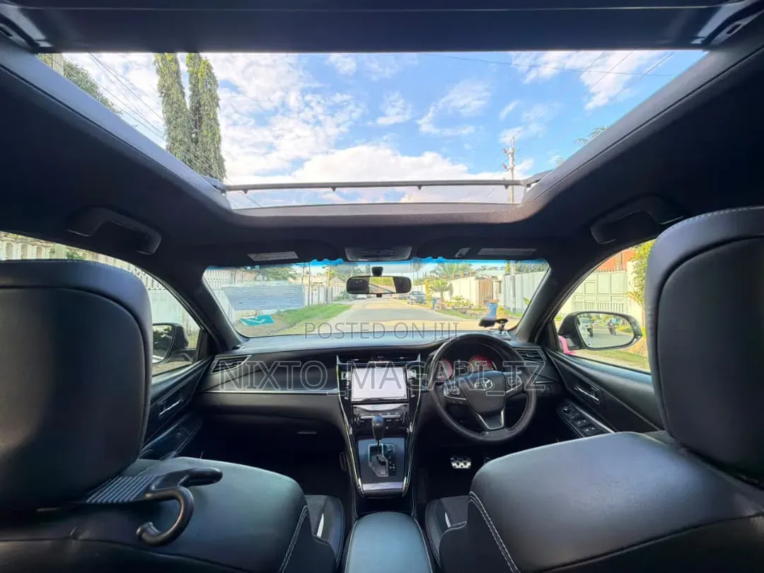 Toyota Harrier 2016 Beige