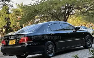 Toyota Crown 2004 Black