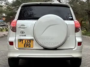 Toyota RAV4 2007 White