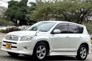 Toyota RAV4 2007 White