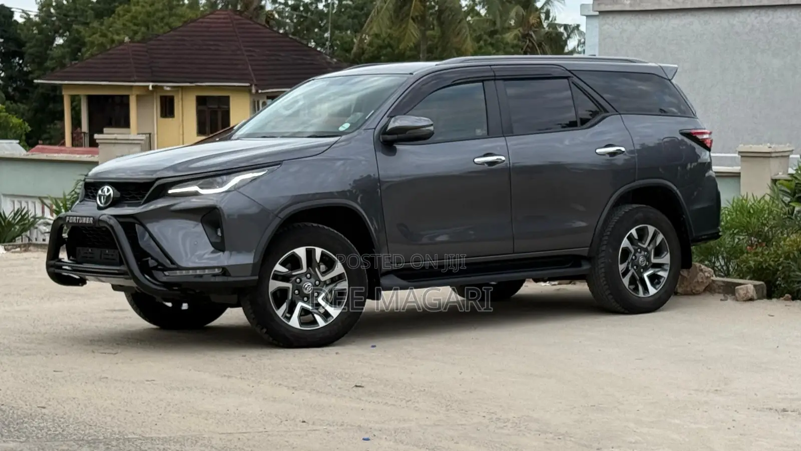 Toyota Fortuner 2024 Black