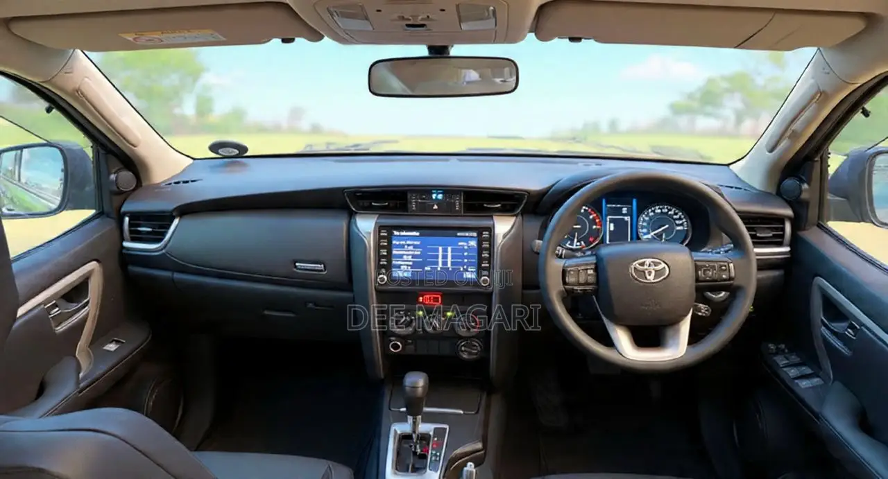 Toyota Fortuner 2024 Black
