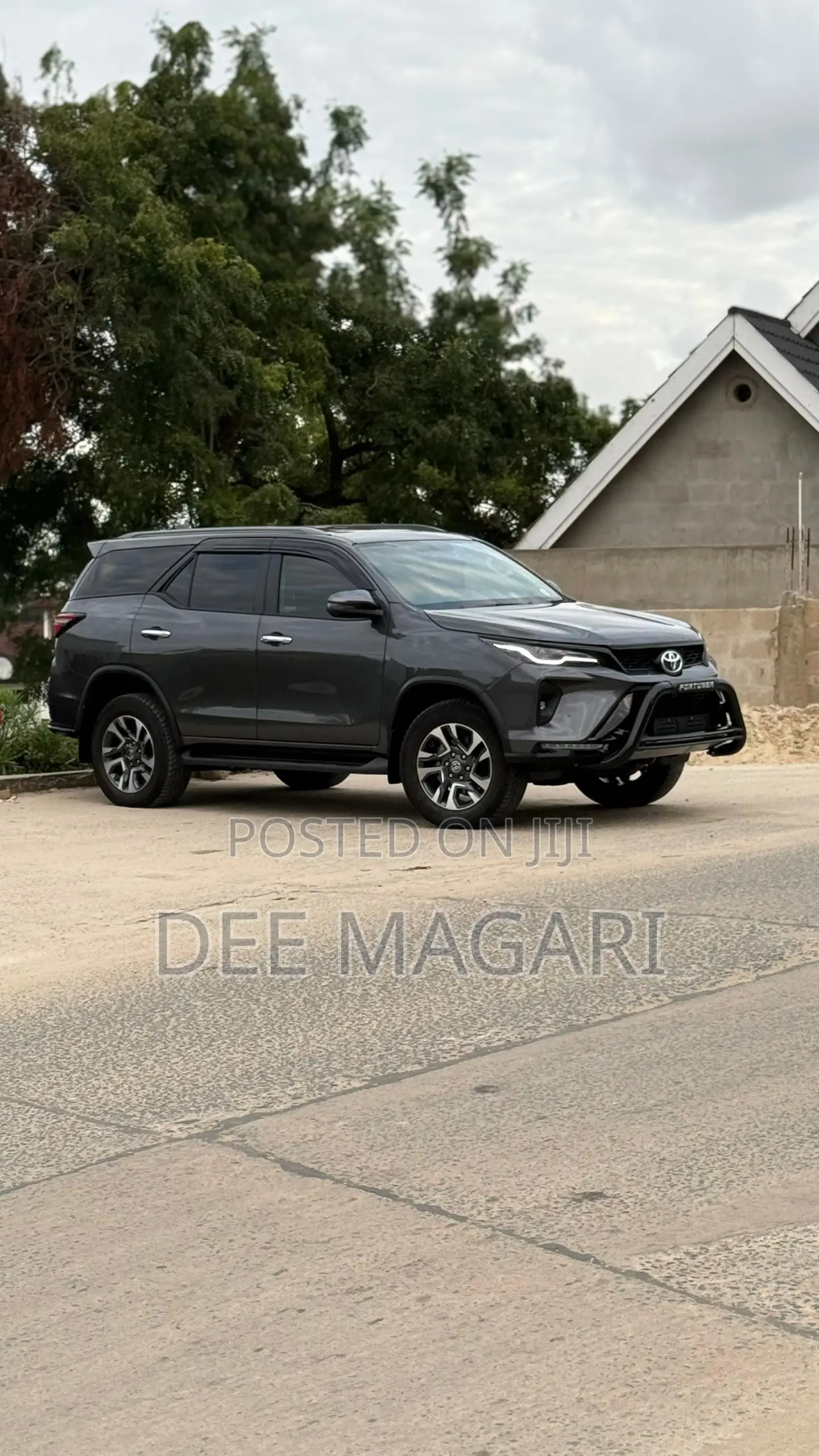 Toyota Fortuner 2024 Black