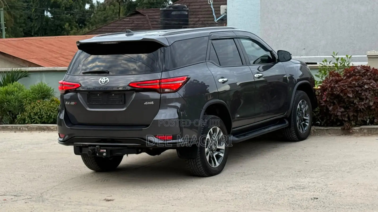 Toyota Fortuner 2024 Black
