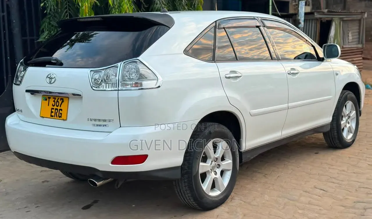 Toyota Harrier 2010 White