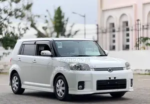 Toyota Corolla Rumion 2008 White