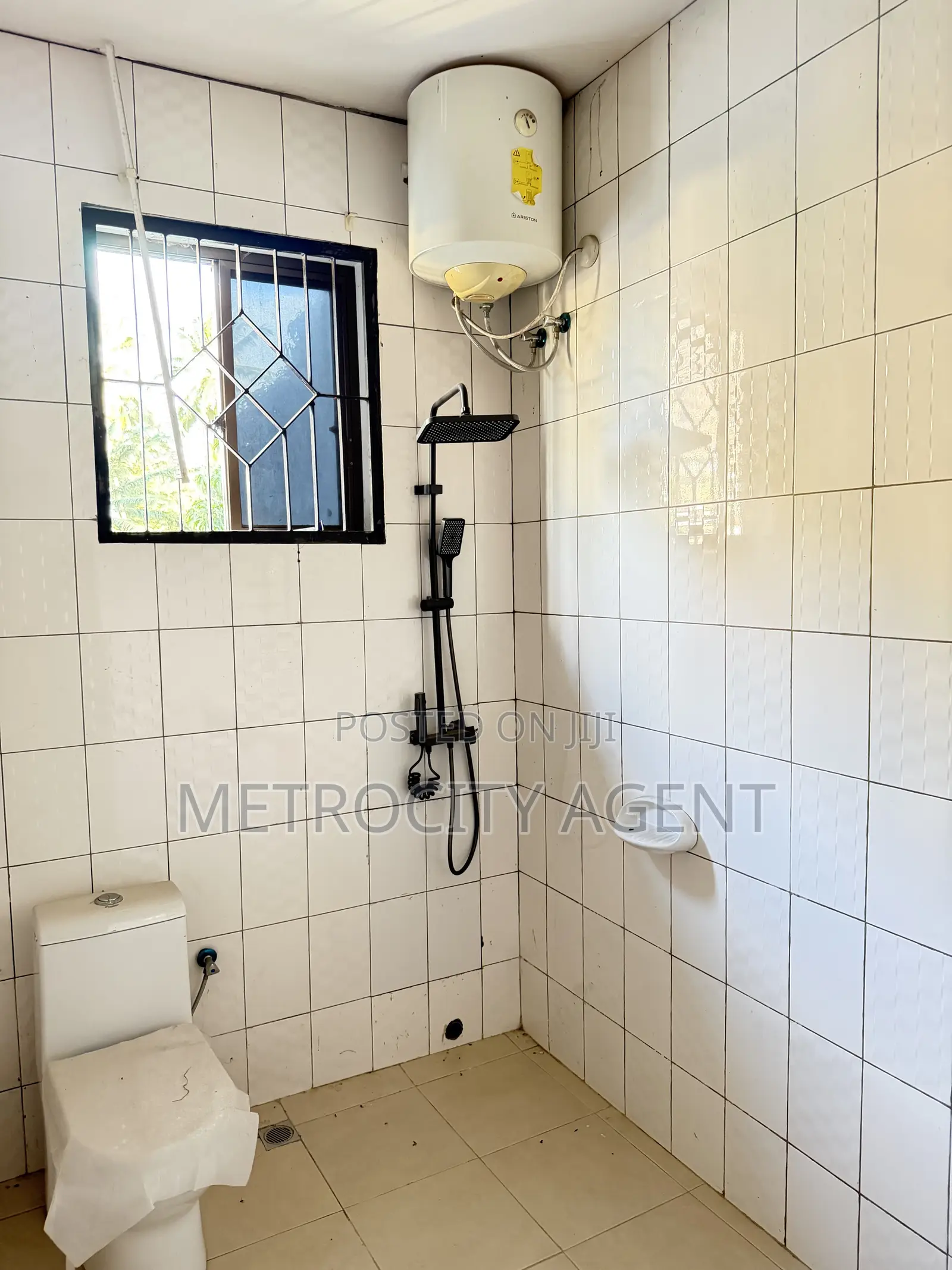 8bdrm Maisonette in Metro Estate, Mikocheni for rent