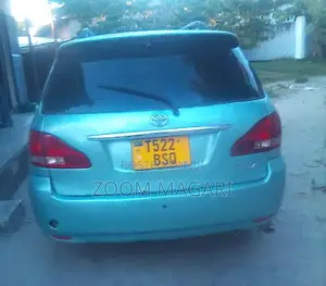 Toyota Ipsum 2003 Blue