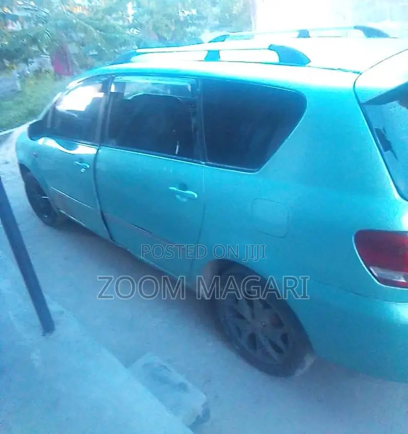 Toyota Ipsum 2003 Blue