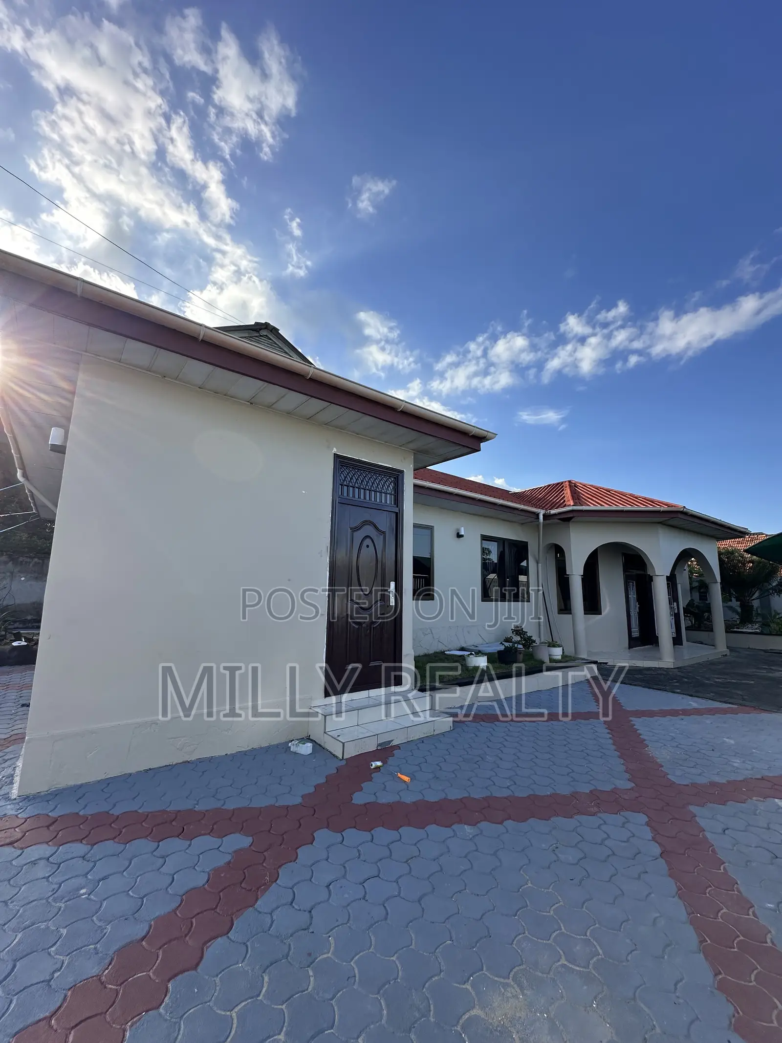5bdrm House in Mbweni Malindi Block for sale