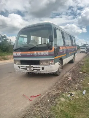 Toyota Coaster 1999