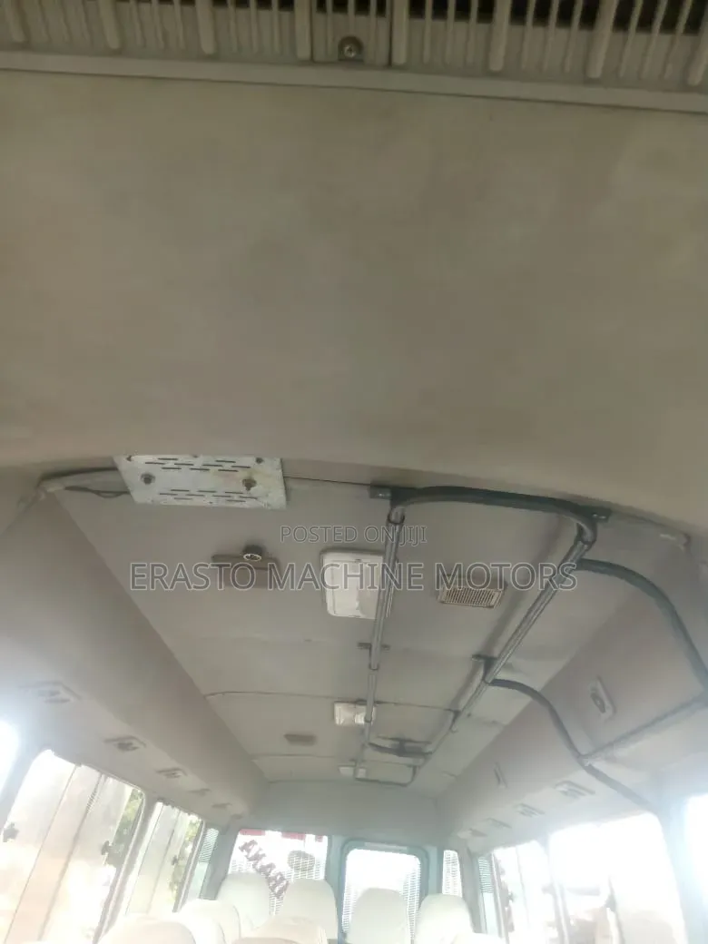 Toyota Coaster 1999