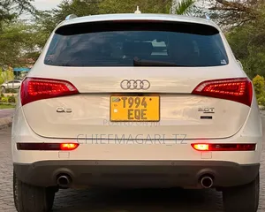 Audi Q5 2009 Pearl