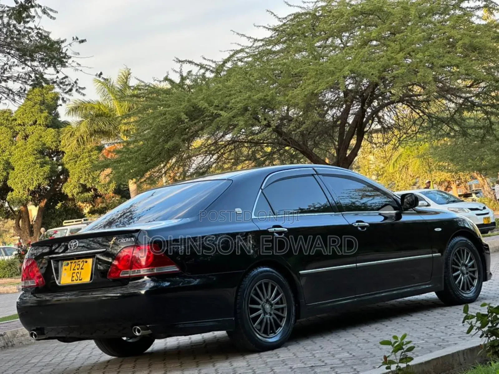 Toyota Crown 2004 Black