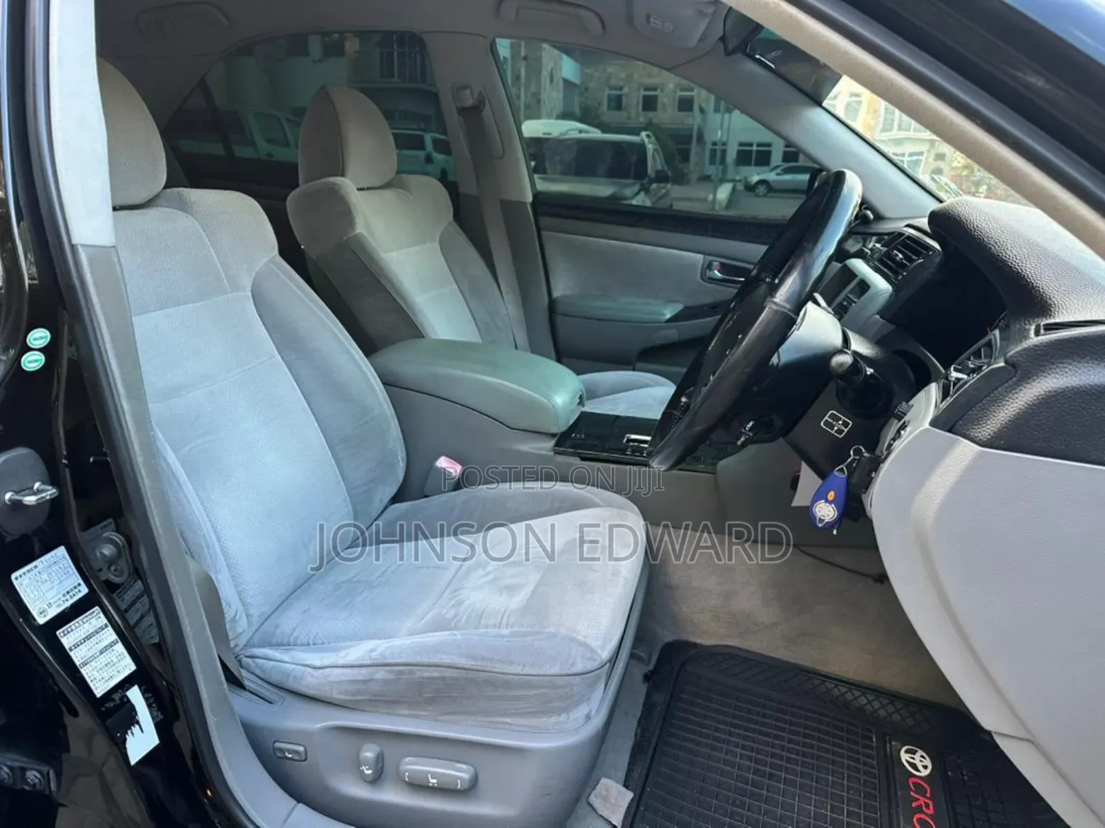 Toyota Crown 2004 Black