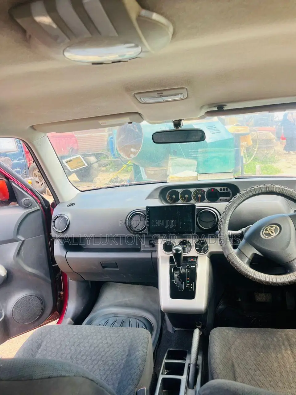 Toyota Corolla Rumion 2010 Maroon