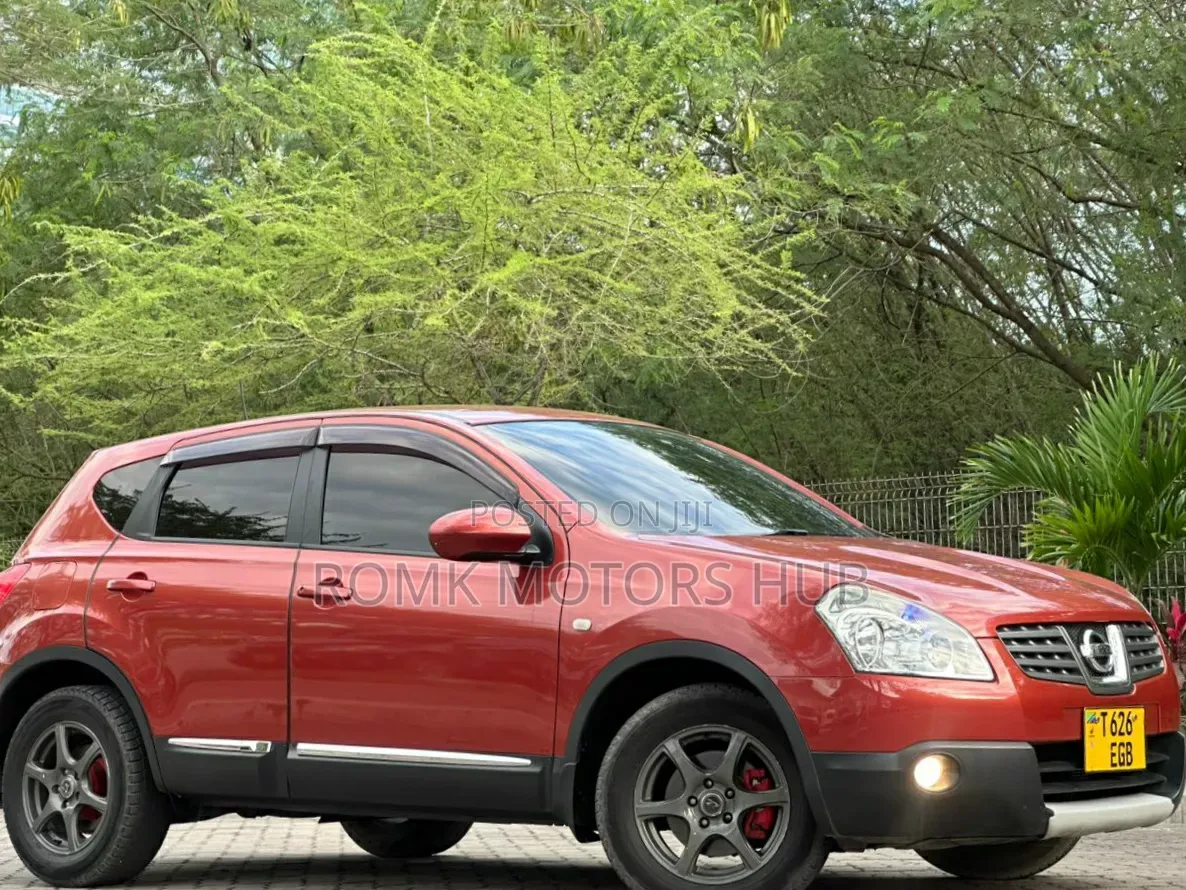 Nissan Dualis 2010 Red