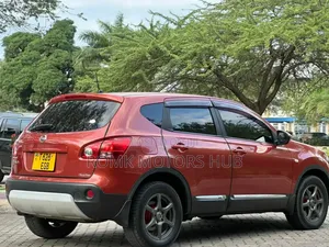 Nissan Dualis 2010 Red