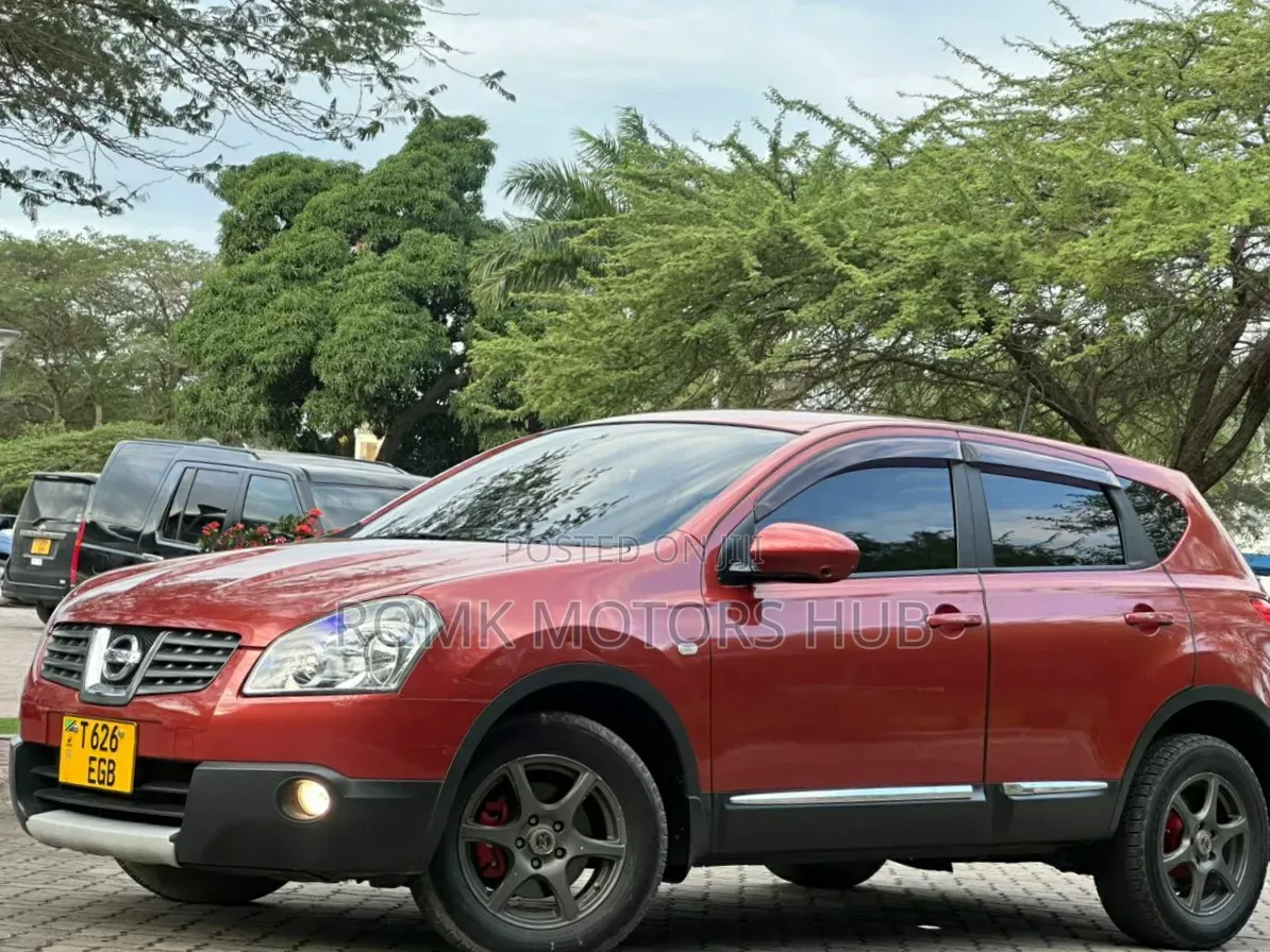 Nissan Dualis 2010 Red