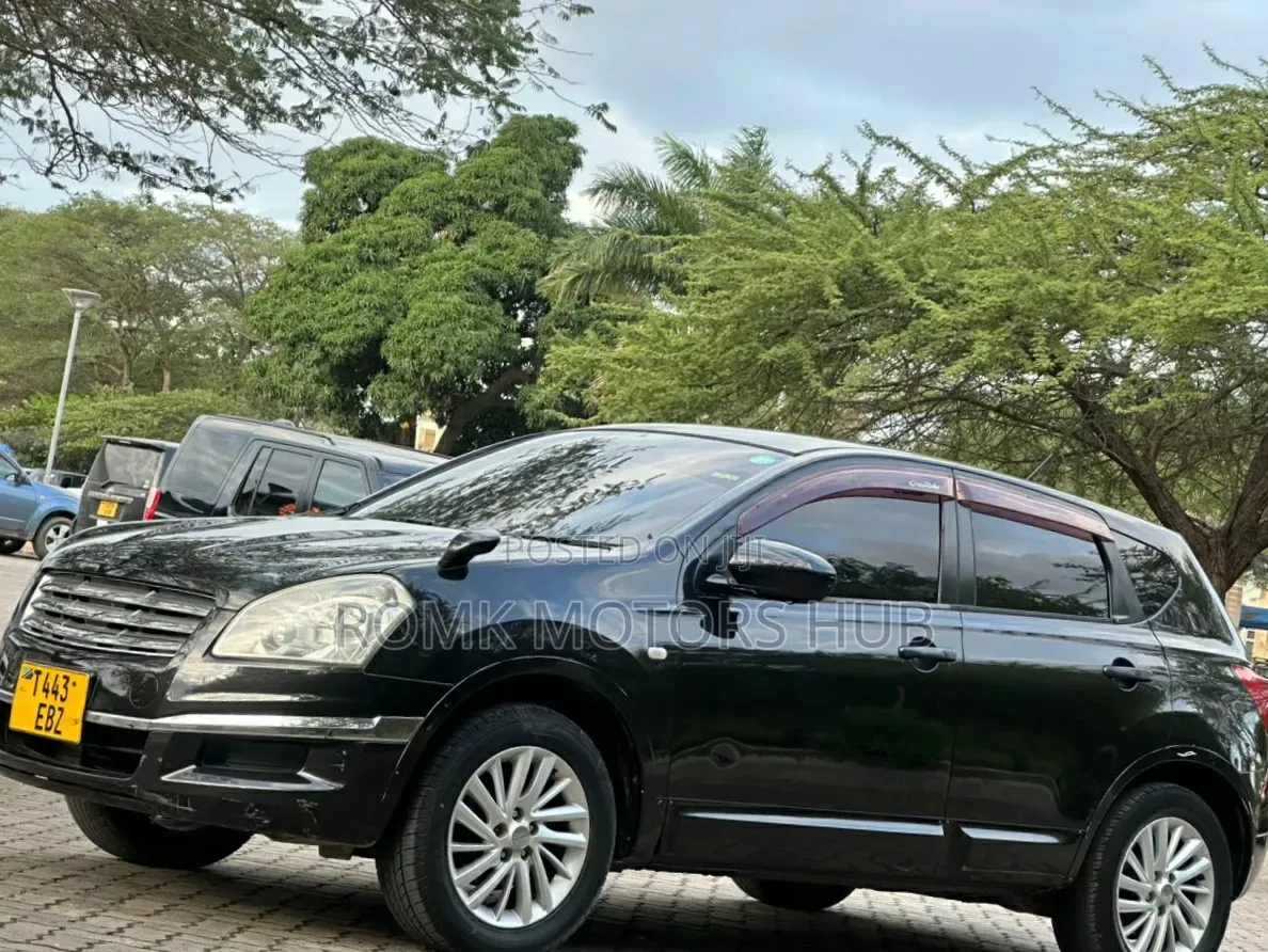 Nissan Dualis 2011 Black