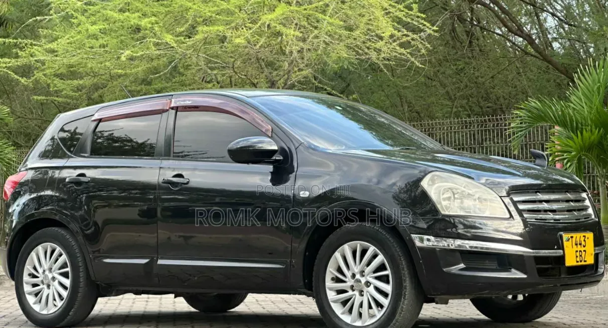 Nissan Dualis 2011 Black