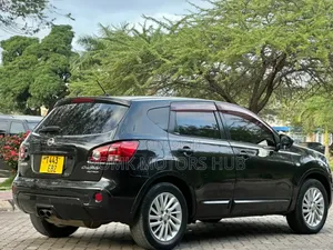 Nissan Dualis 2011 Black