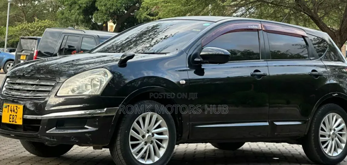 Nissan Dualis 2011 Black