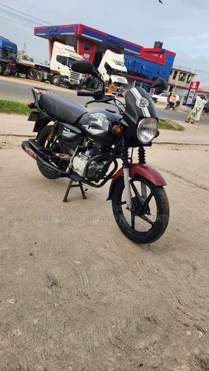 Bajaj Boxer 125 2022 Black