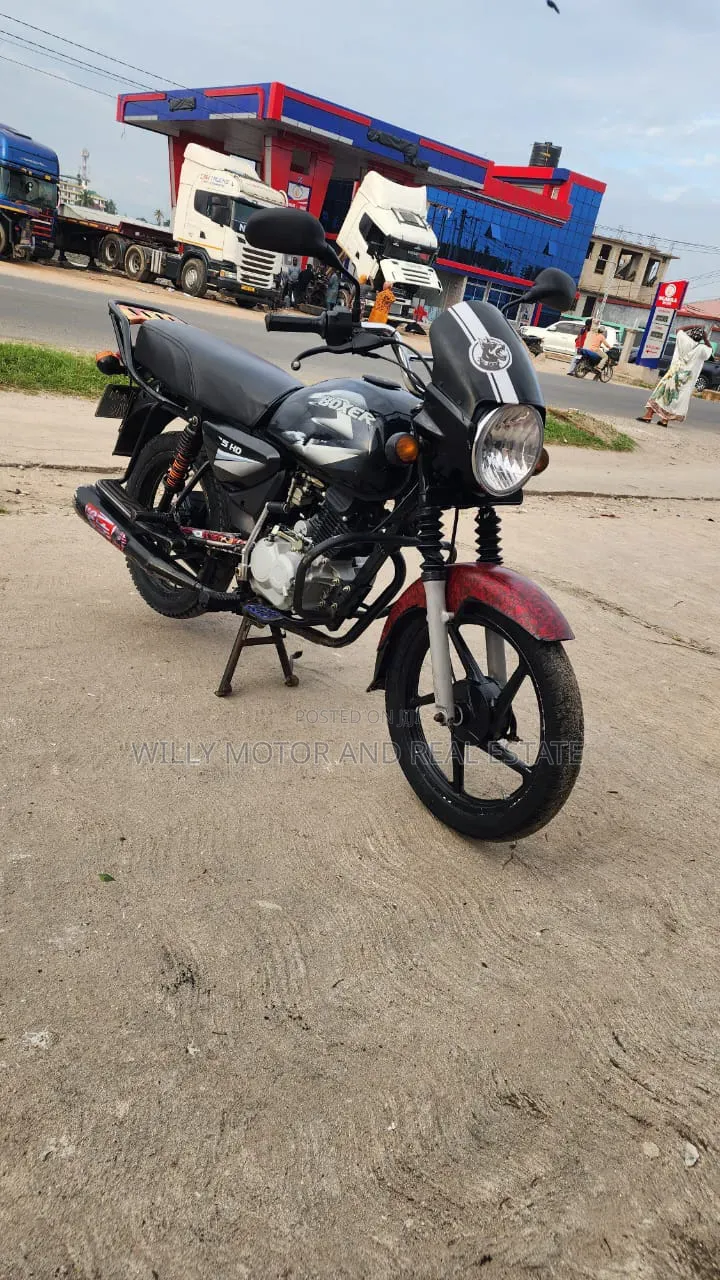 Bajaj Boxer 125 2022 Black
