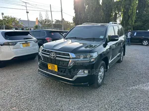 Toyota Land Cruiser 2010 Black
