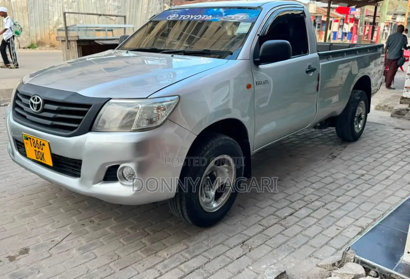 Toyota Hilux 2011 Gray