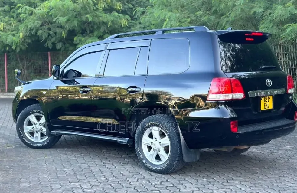 Toyota Land Cruiser 2010 Matt Black