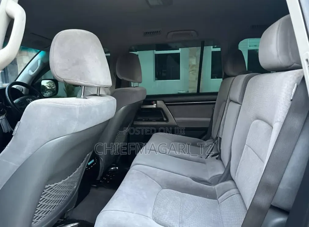 Toyota Land Cruiser 2010 Matt Black