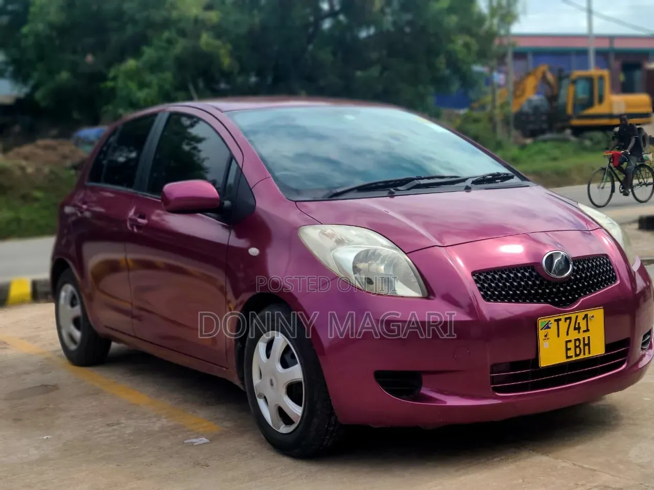 Toyota Vitz 2006 Maroon