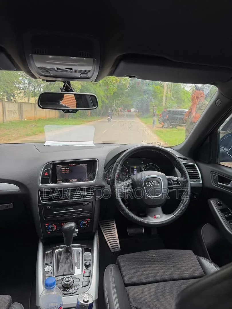 Audi Q5 2011 Black