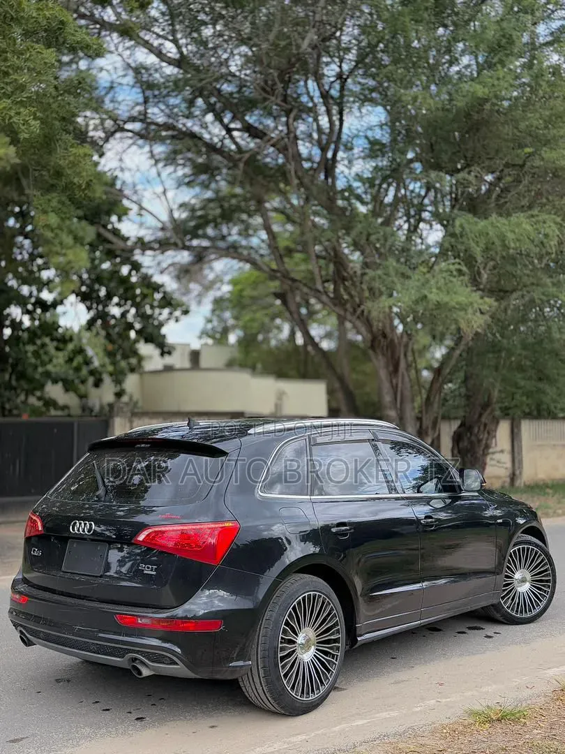 Audi Q5 2011 Black