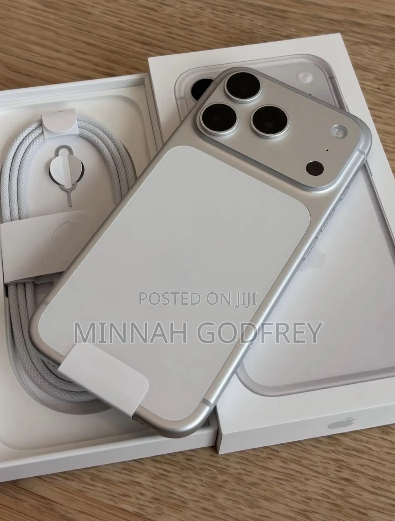 New Apple iPhone 17 Pro Max 256 GB Silver