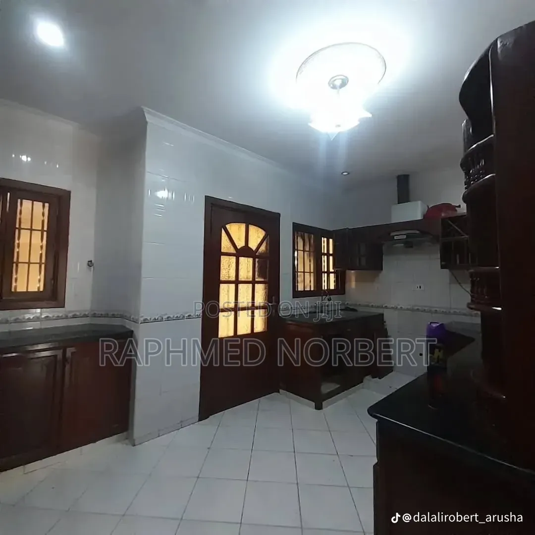 3bdrm House in Tanzania Real, Central Business Area for rent