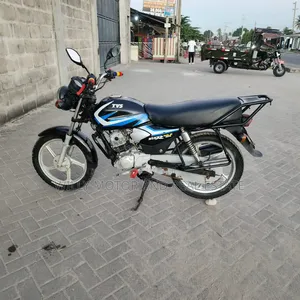 TVS HLX 125 2022 Black
