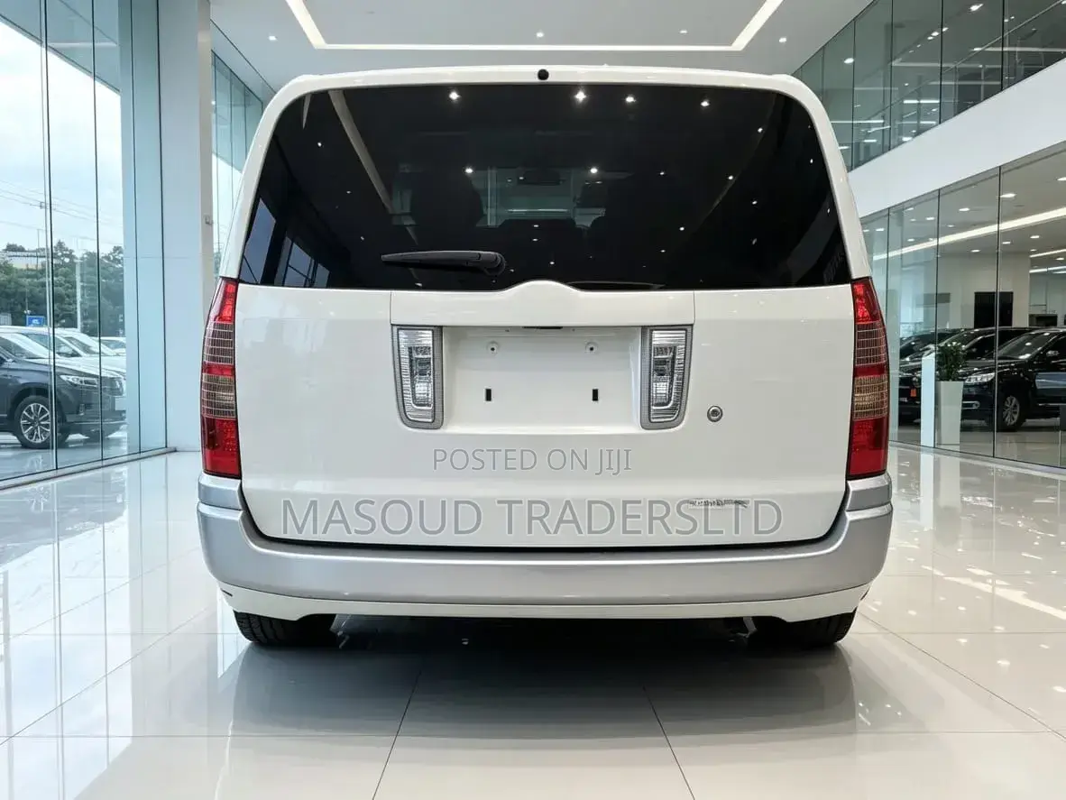 Toyota Succeed 2006