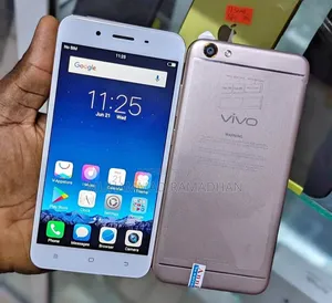 Vivo Y66i 32 GB Gold