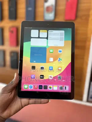 Apple iPad 9.7 32 GB Gray