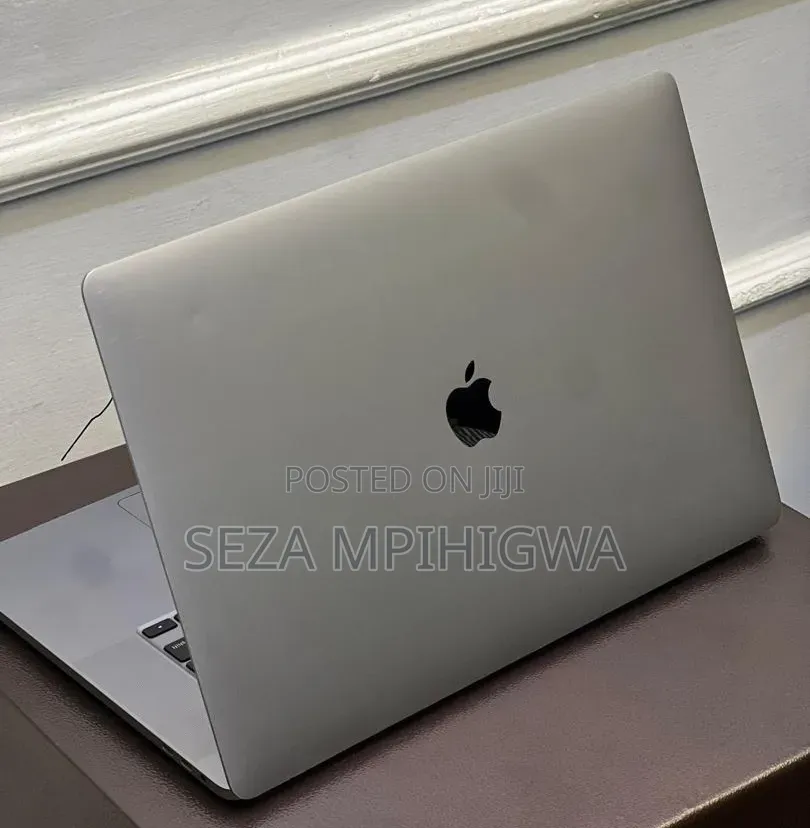 Laptop Apple MacBook Pro 2019 32GB Intel Core i7 SSD 512GB