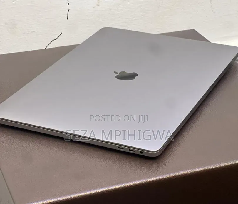 Laptop Apple MacBook Pro 2019 32GB Intel Core i7 SSD 512GB